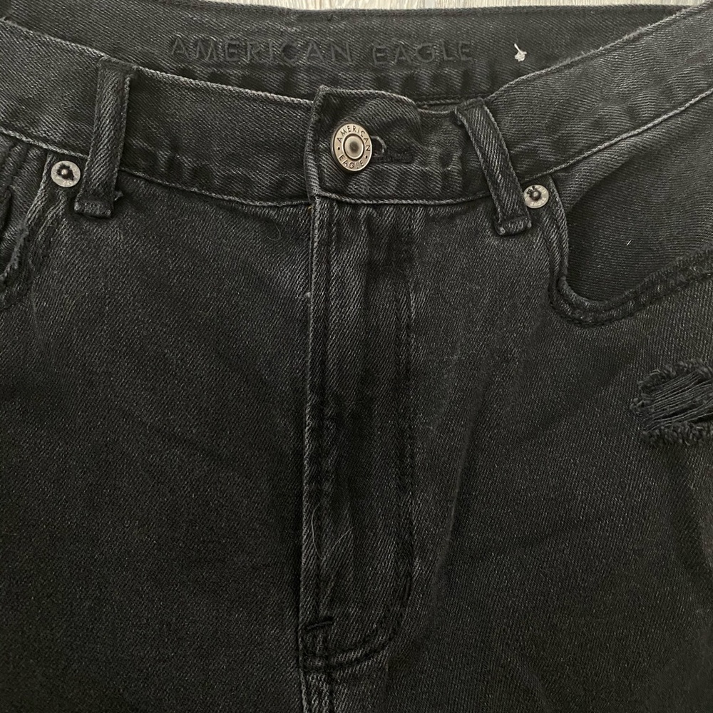 American Eagle mom jeans